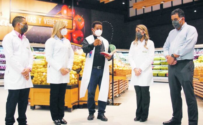 Supermercados Nacional abre una sucursal Santiago