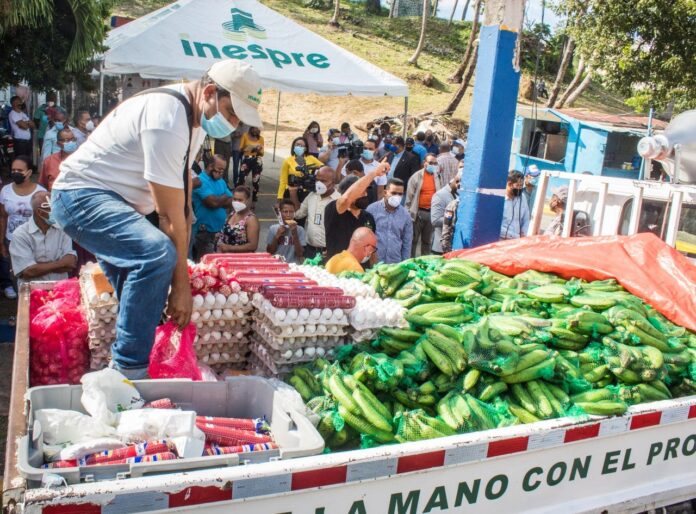 Agricultura e Inespre inician ventas populares en distintos puntos del país