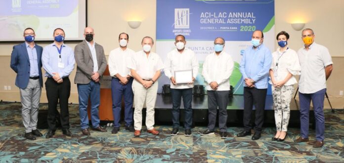 Aeropuerto de Punta Cana invierte en tecnología para mejorar experiencia de pasajeros