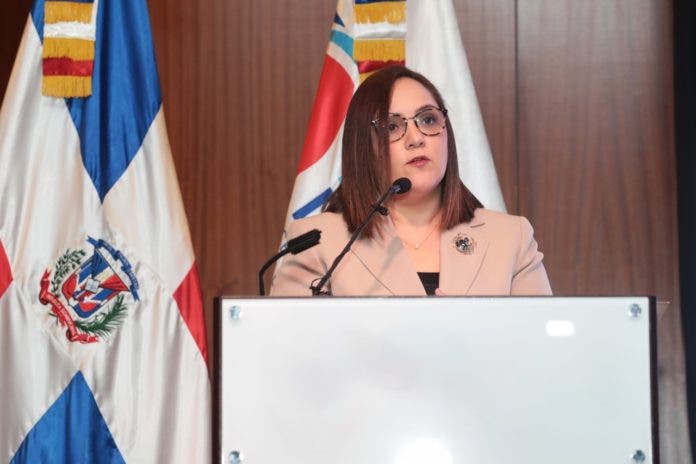 Foto 1, Elizabeth Mena, presidenta de ADOEXPO.