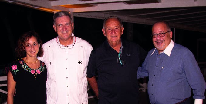 Stephany Bayger Michael Espino, Jorge Bauger y Victor Peña.