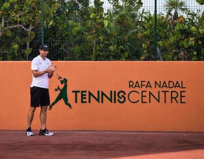 Rafa Nadal analiza dos propuestas de proyectos en RD