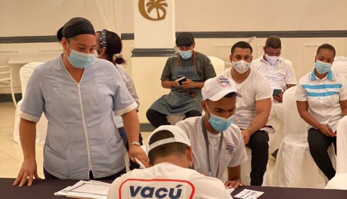 Lifestyle aplica tercera dosis de vacuna anticovid a sus 2,500 trabajadores