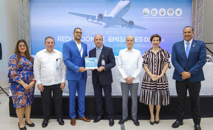 IDAC pone en marcha plan para reducir emisiones de CO2 en la aviación