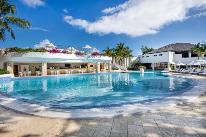 Viva Wyndham reabrirá el V Heavens de Playa Dorada en noviembre