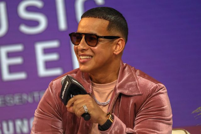 Bud Bunny y Daddy Yankee ganan en Barcelona los premios RBF Bud Bunny y Daddy Yankee ganan en Barcelona los premios RBF