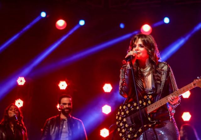 Tras dos años sin presentarse en su país, ofreció un concierto en el Salón de Eventos de Sambil logrando la emoción del público Tras dos años sin presentarse en su país, ofreció un concierto en el Salón de Eventos de Sambil logrando la emoción del público