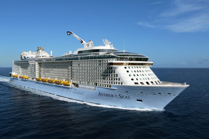 Royal Caribbean cancela cuatro cruceros ante auge de la pandemia