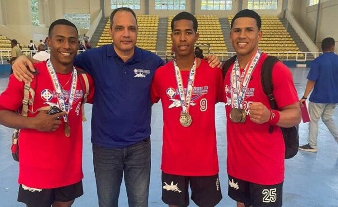 Equipo de Balonmano de la FARD gana su 11va copa en Juegos Militares y de la PN