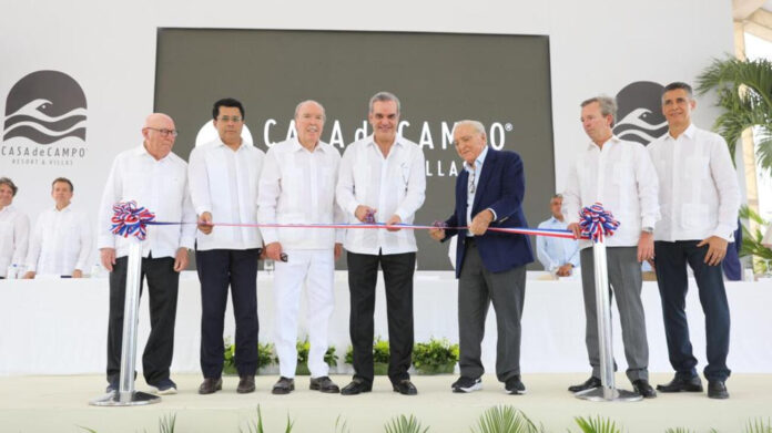 Abinader encabeza apertura de nuevo hotel en Casa de Campo