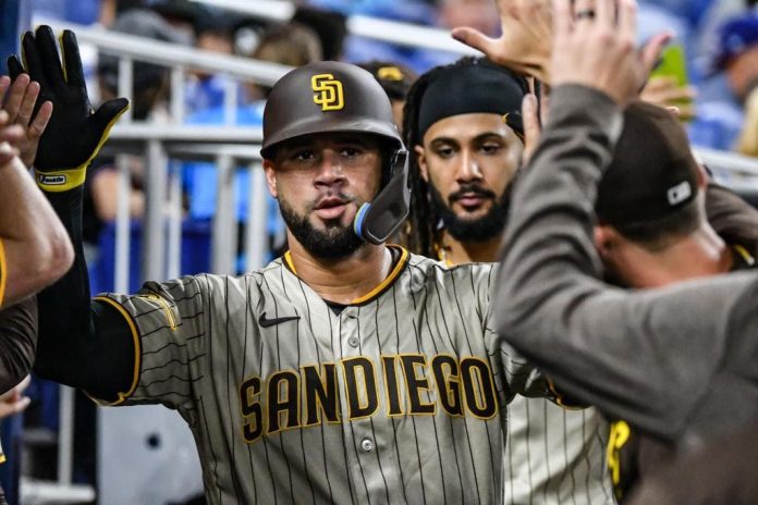 Gary Sánchez la saca, pero Marlins se imponen ante Padres