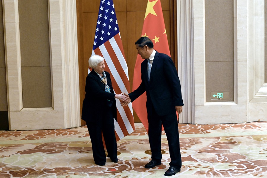 La secretaria del Tesoro estadounidense, Janet Yellen, se reunió hoy en Pekín con el viceprimer ministro chino responsable de la política económica, He Lifeng,