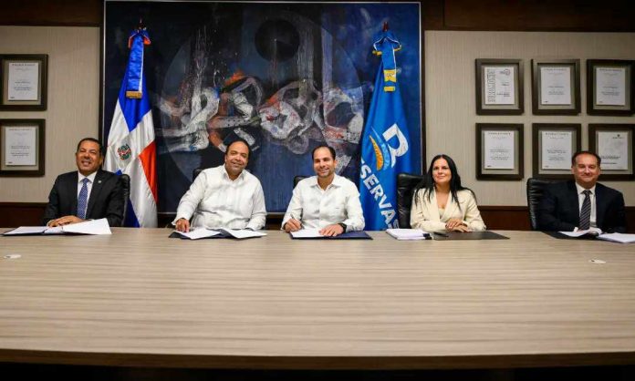 Banreservas sella acuerdo para financiar el hotel Zemi de Frank Elías Rainieri en Miches