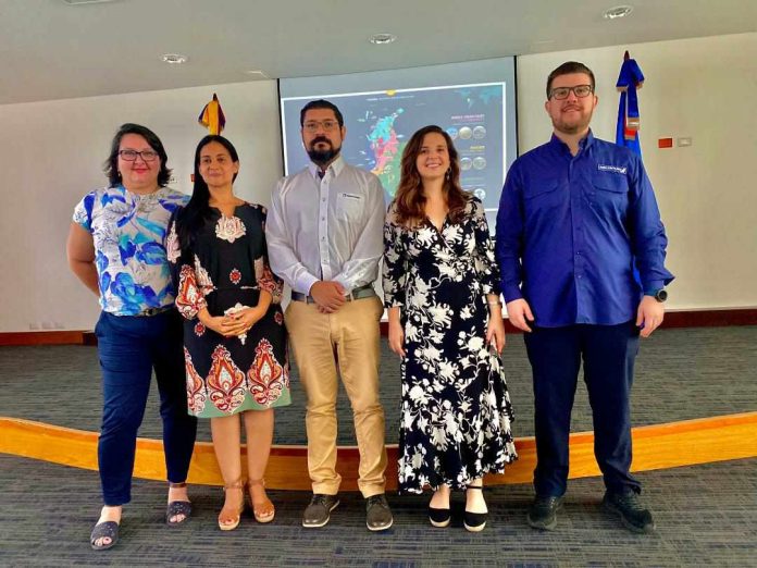 Air Century promueve vínculos turísticos entre RD y Colombia