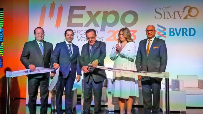 SIMV celebra su primera feria sobre mercado de valores dominicano en conmemoración a su XX aniversario