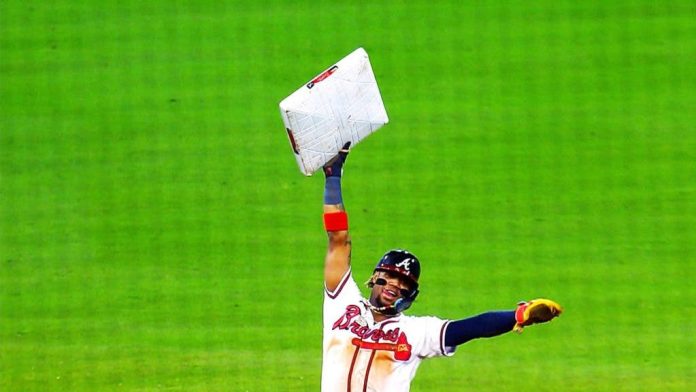 Acuña Jr. en grupo selecto con más de un premio de la BBWAA