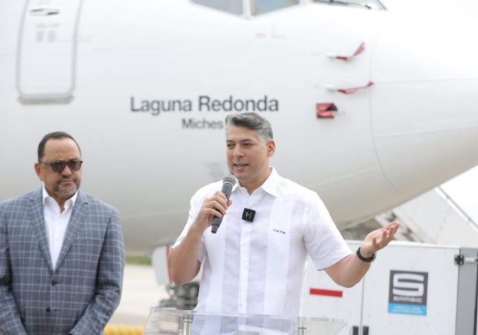 Arajet promueve turismo de Miches con incorporación de su octava aeronave