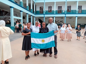 Cuando vino por primera vez a estudiar a la Argentina a Bosco le preguntaron por su origen. Desde ese momento comenzó a estudiar el lugar de las comunidades afrodescendientes en el país y hoy trabaja con ellas por su visibilización y la defensa de sus derechos 