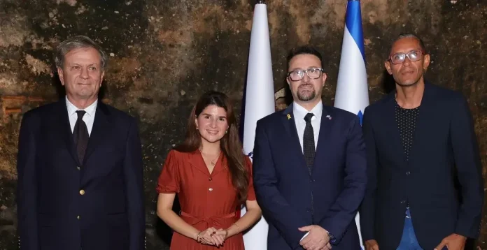 La embajada de Israel RD realiza exposición