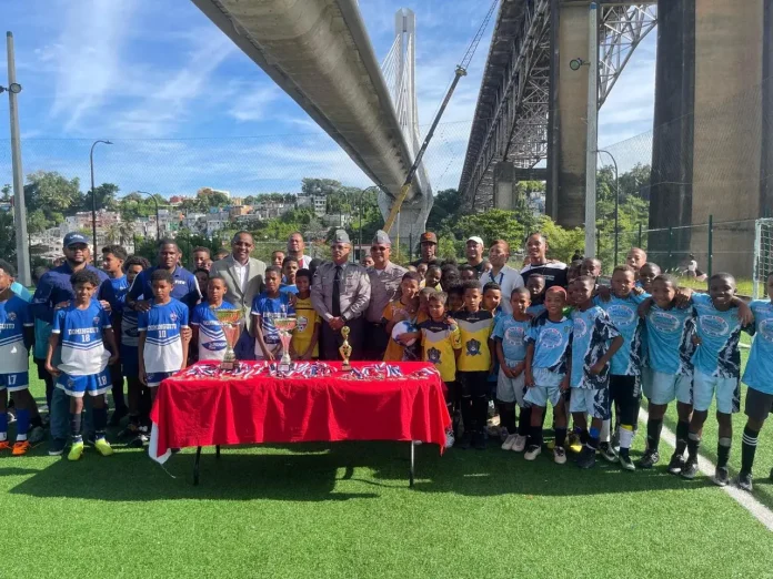 Inauguran torneo de fútbol «Copa Reyes Magos» de la Policía Nacional