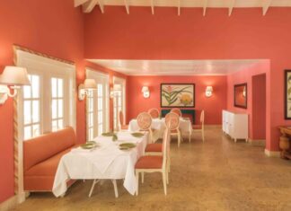 RESTAURANTE BAMBOO EN TORTUGA BAY PUNTACANA OBTIENE RECONOCIMIENTO AAA FOUR DIAMOND