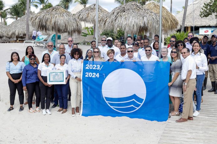 Playa Dominicus renueva distinción internacional Bandera Azul