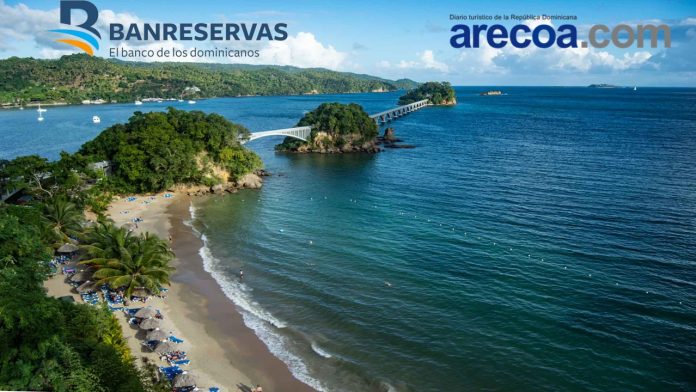 Banreservas impulsa turismo de Samaná con apoyo a proyectos hoteleros y de cruceros