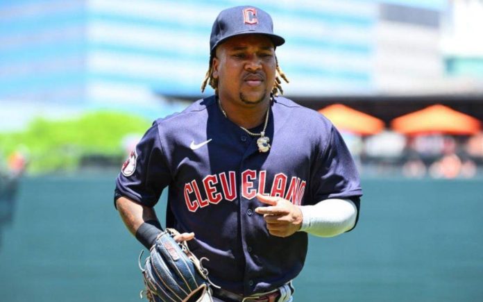 Ramírez  asciende en   libro  récords Cleveland