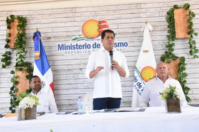 Collado inaugura obras turísticas en Las Terrenas por RD$133 millones