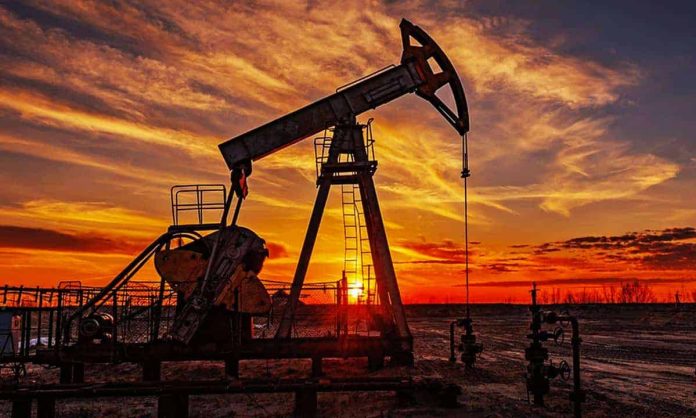 El petróleo de Texas baja un 1,75 %, ajeno a las tensiones en Oriente Medio