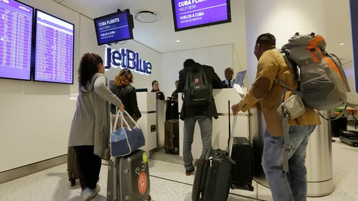 JetBlue oferta hasta este jueves vuelos a RD desde 159 dólares