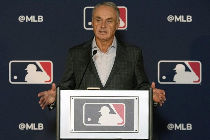 Rob Manfred asegura existe posibilidad de montar más juegos de Grandes Ligas en RD