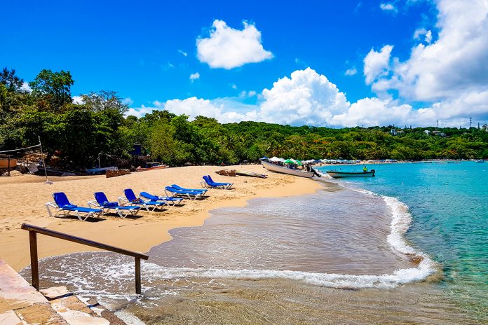 Clúster Turístico de Puerto Plata respalda acciones de recuperación playa Sosúa